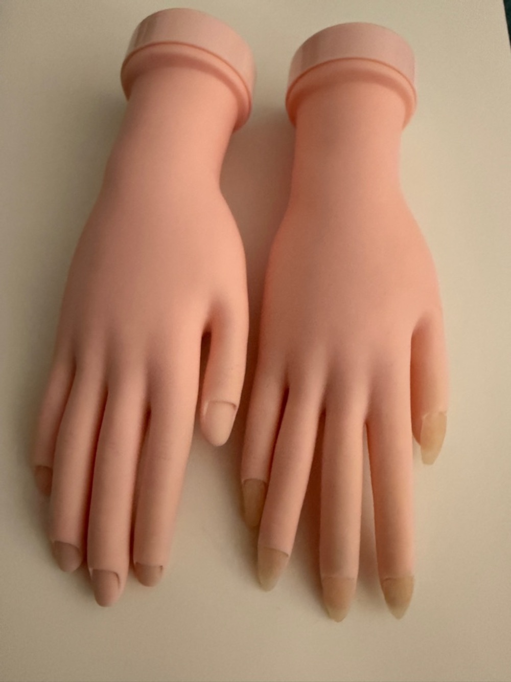 Silicone Nail Practice Hands Pink Free Standing Training Display Set Of 2